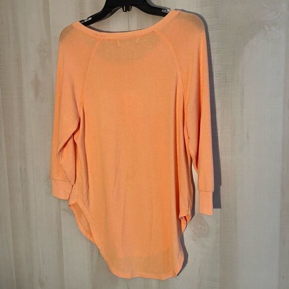 NWT Wildfox Dreams‎ Haley Raglan apricot wash, size XS - Picture 10 of 13